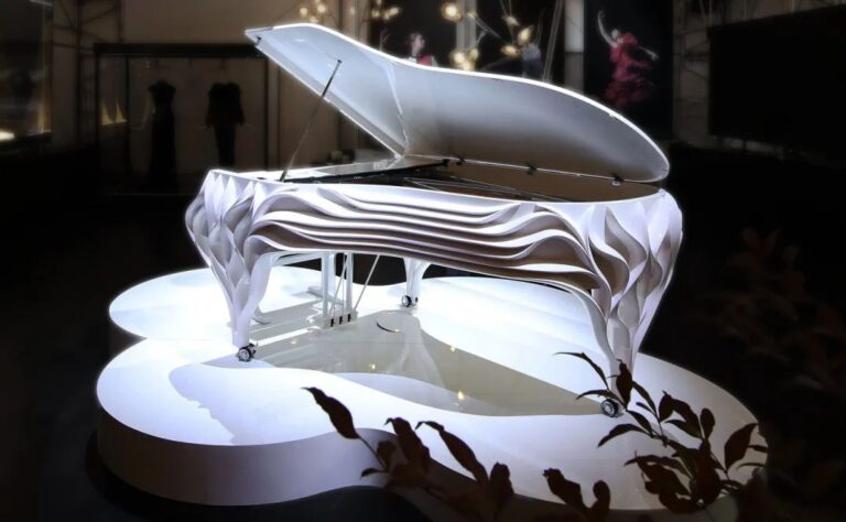 The Fazioli Butterfly Piano (Photo: Ema Peter)