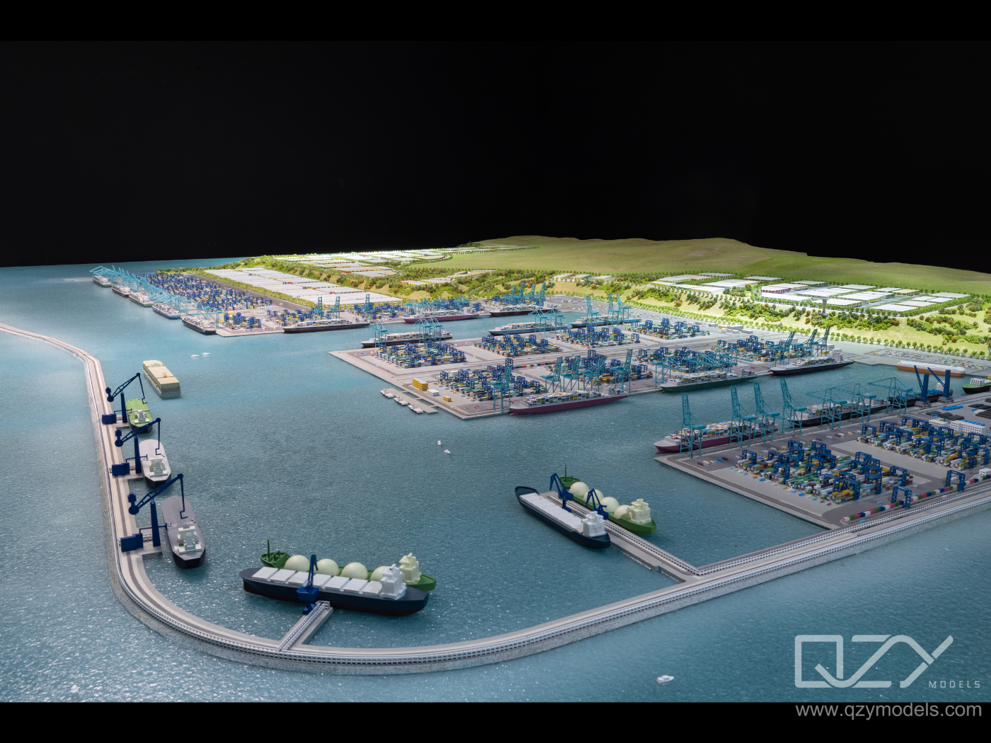 1：2000 THE NADOR WEST MED PORT COMPLEX Urban Models 7