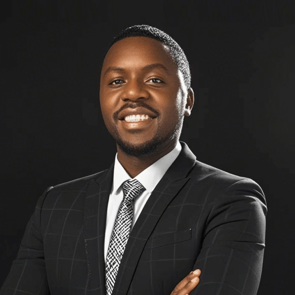 lan Tinashe Hungwe Senior Marketing Manager